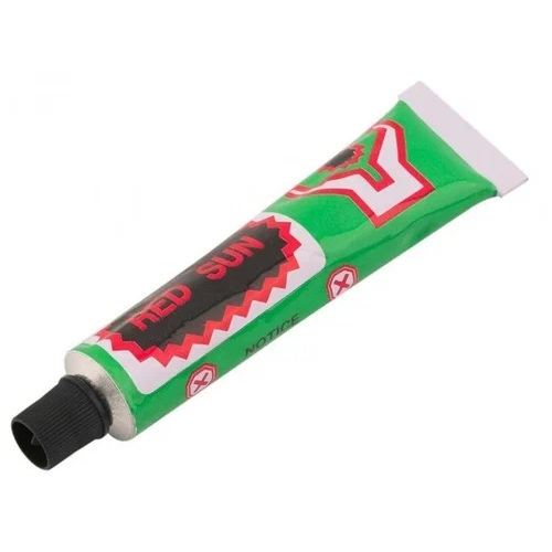Solutie adeziva pentru lipit petece anvelope, cauciuc, plastic sau elemente flexibile, 20ml